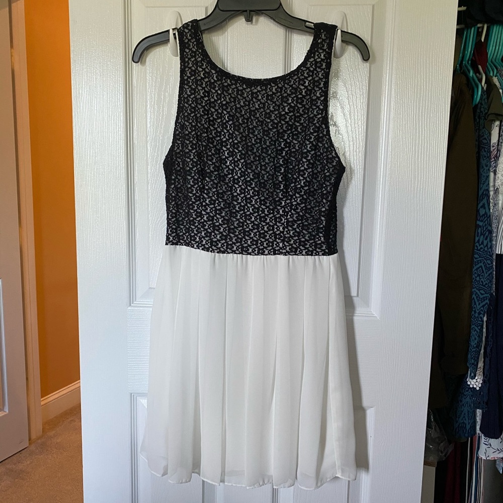Black and White B. Darlin dress